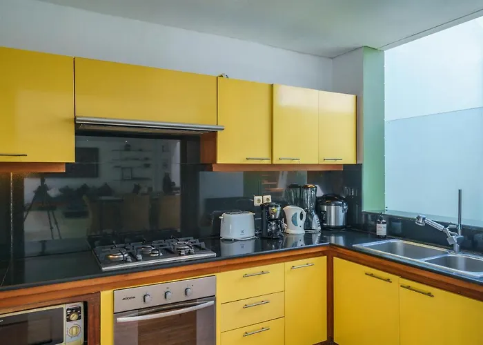 Rio - Contemporary 2br In Downtown Seminyak (Bali)