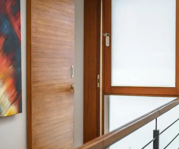Rio - Contemporary 2br In Downtown Villa