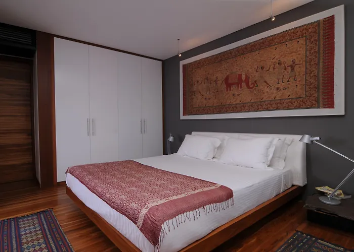 Rio - Contemporary 2br In Downtown Villa Seminyak (Bali)