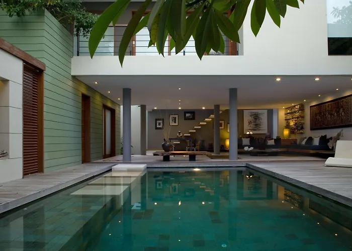 Rio - Contemporary 2br In Downtown Villa Seminyak (Bali)