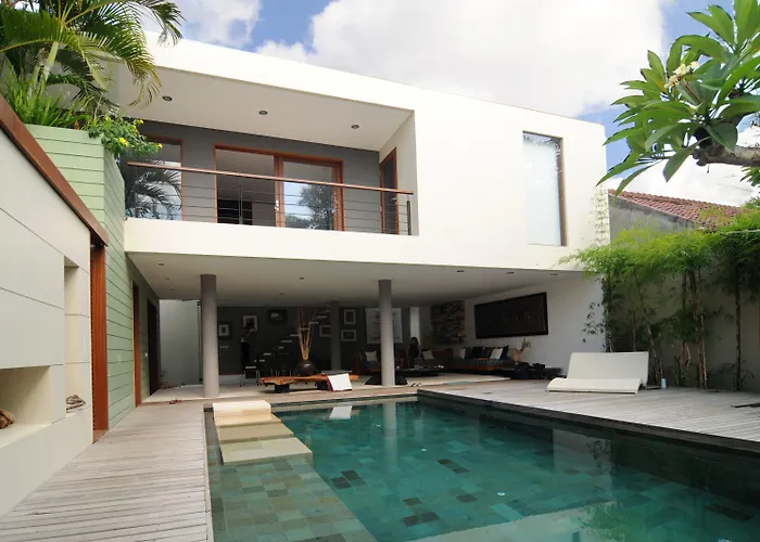 Rio - Contemporary 2br In Downtown * Seminyak (Bali)