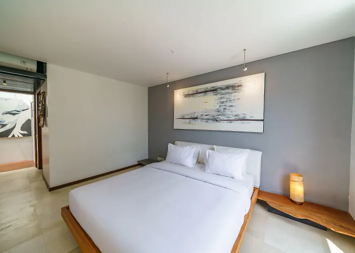 Rio - Contemporary 2br In Downtown Villa Seminyak (Bali)